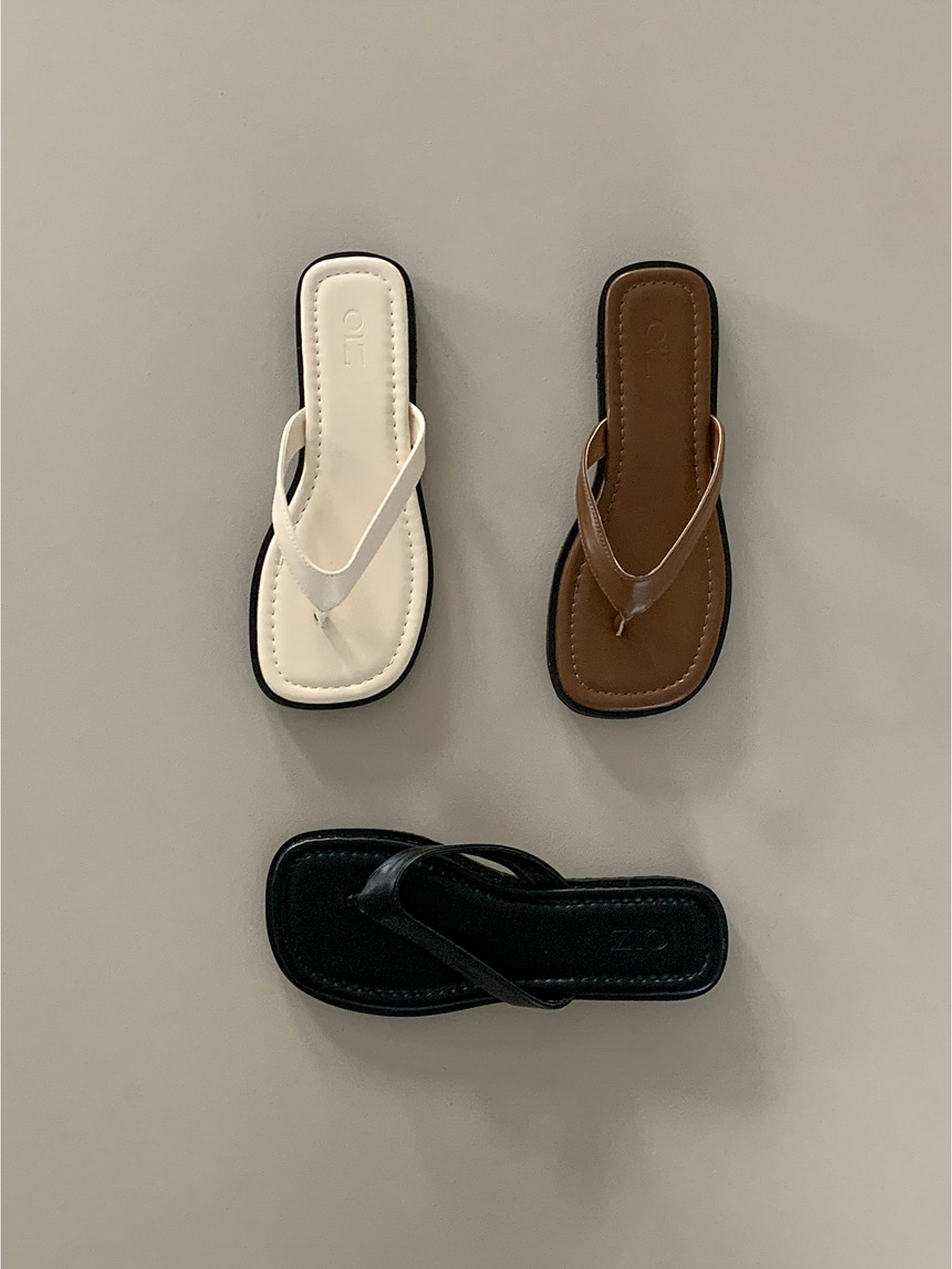 Square basic sandal