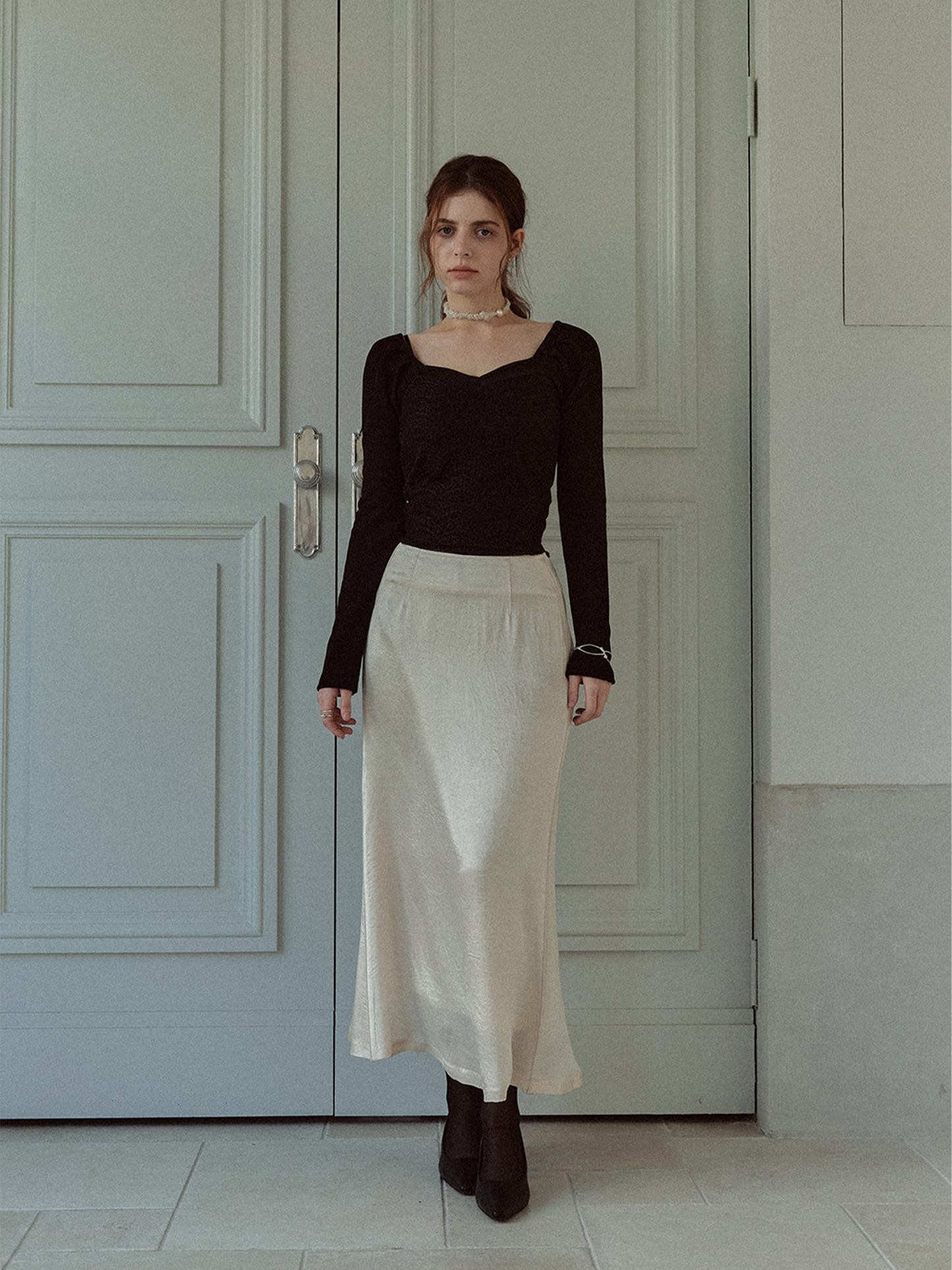 Leather rim satin skirt (Cream)