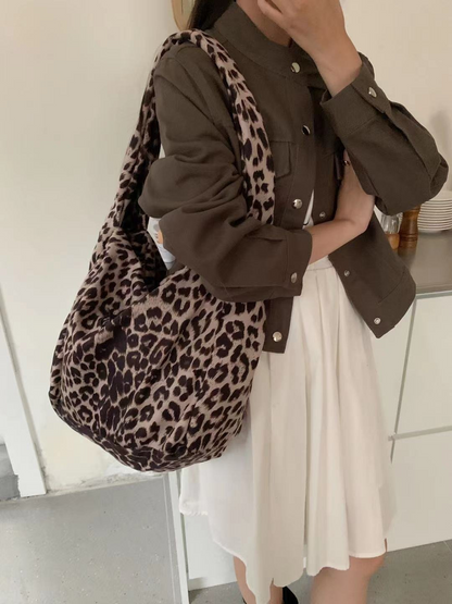 Leopard one-shoulder tote