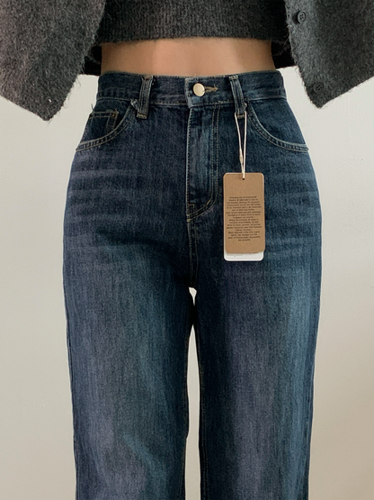 Straight wide fit jumbo denim