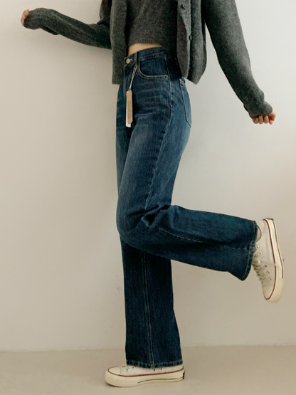 Straight wide fit jumbo denim