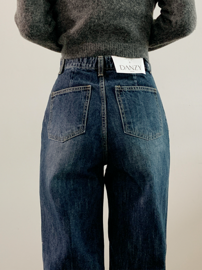 Straight wide fit jumbo denim